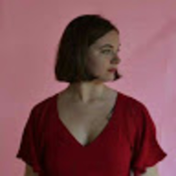 Meet your Posher, Belle - Picture 1 of 1